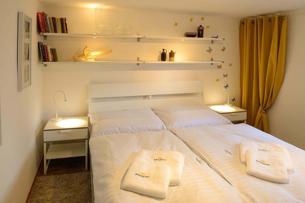 Апартаменты Rebel House Фридлант-над-Остравици Экстерьер фото