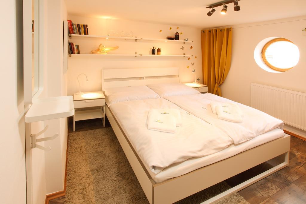 Апартаменты Rebel House Фридлант-над-Остравици Экстерьер фото