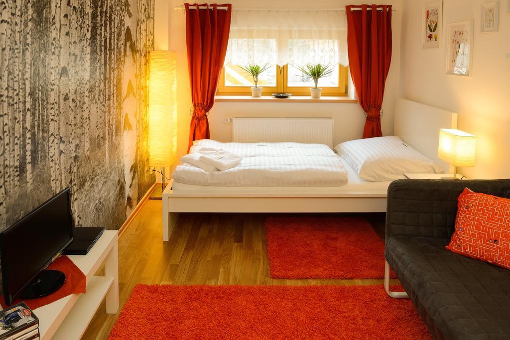 Апартаменты Rebel House Фридлант-над-Остравици Экстерьер фото