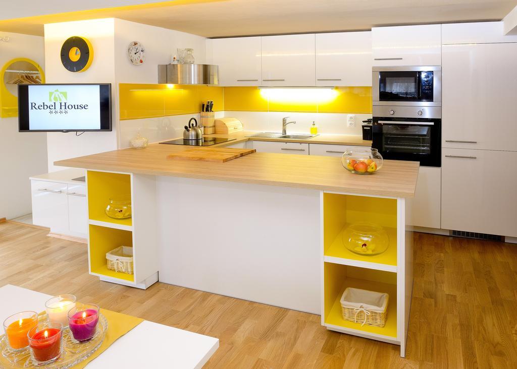 Апартаменты Rebel House Фридлант-над-Остравици Экстерьер фото