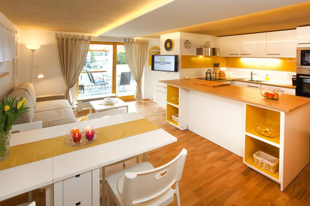 Апартаменты Rebel House Фридлант-над-Остравици Экстерьер фото