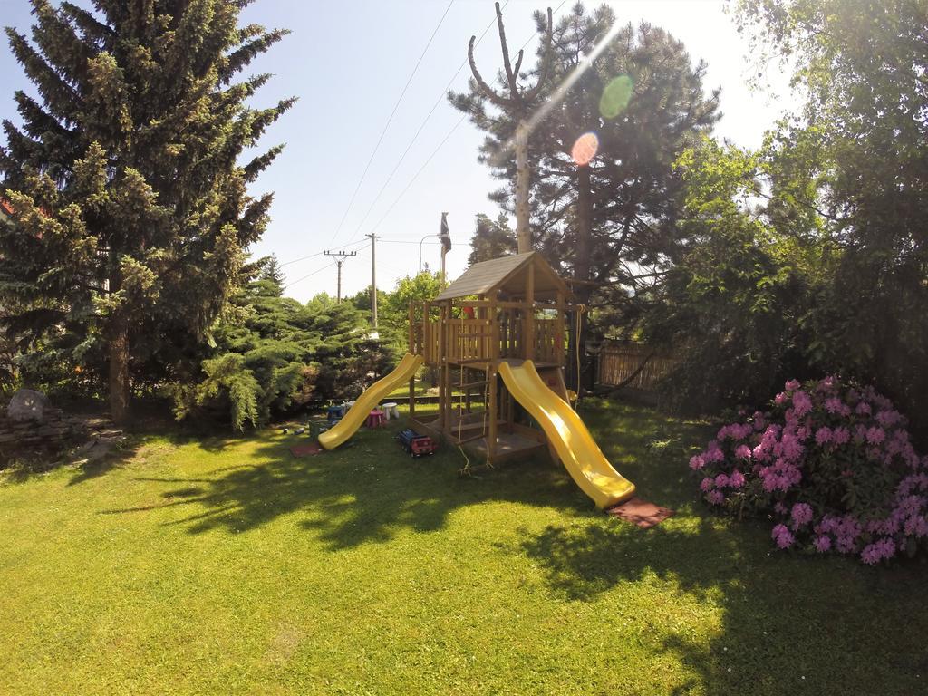 Апартаменты Rebel House Фридлант-над-Остравици Экстерьер фото